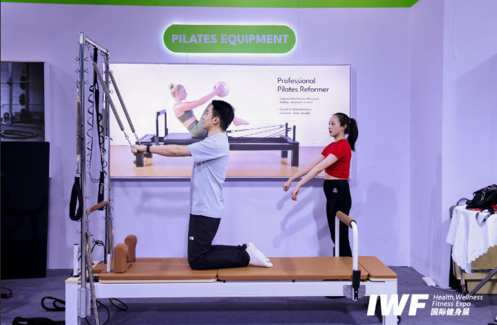 Reformer con torre.jpg Reformer con torre.jpg