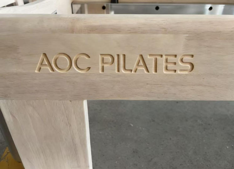 Logotipo grabado o calado para reformers de madera.jpg Logotipo grabado o calado para reformers de madera.jpg