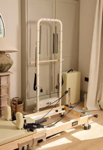 Pilates Reformador de plegable con torre..jpeg Pilates Reformador de plegable con torre..jpeg